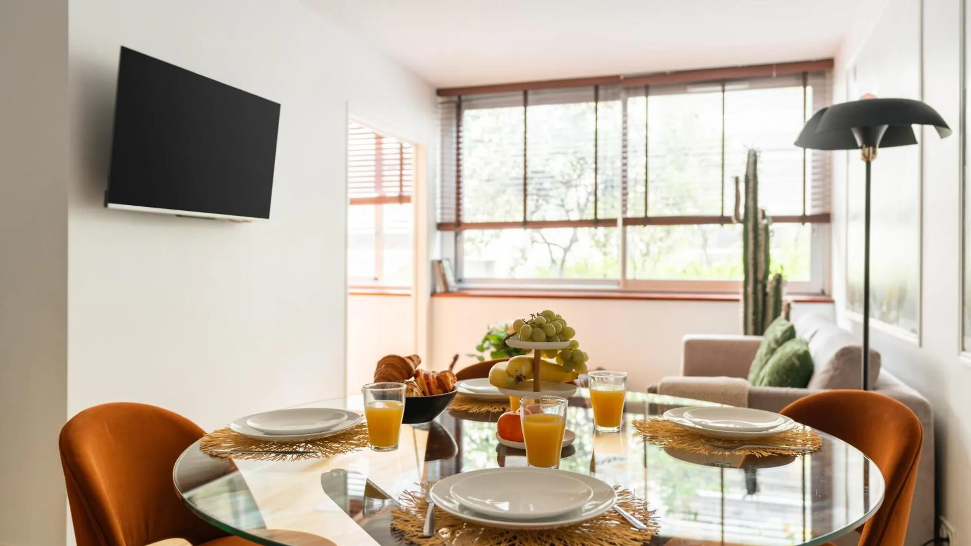 Sereners - Charming Serviced Apartments - Beaugrenelle Paryż