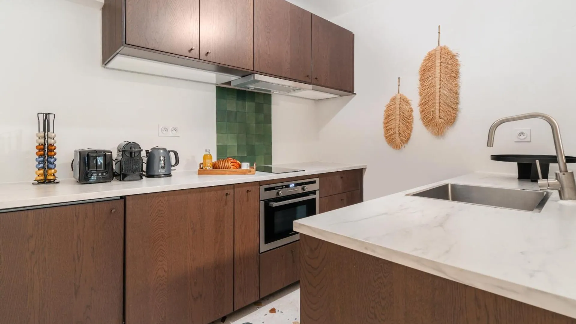Sereners - Charming Serviced Apartments - Beaugrenelle Paryż