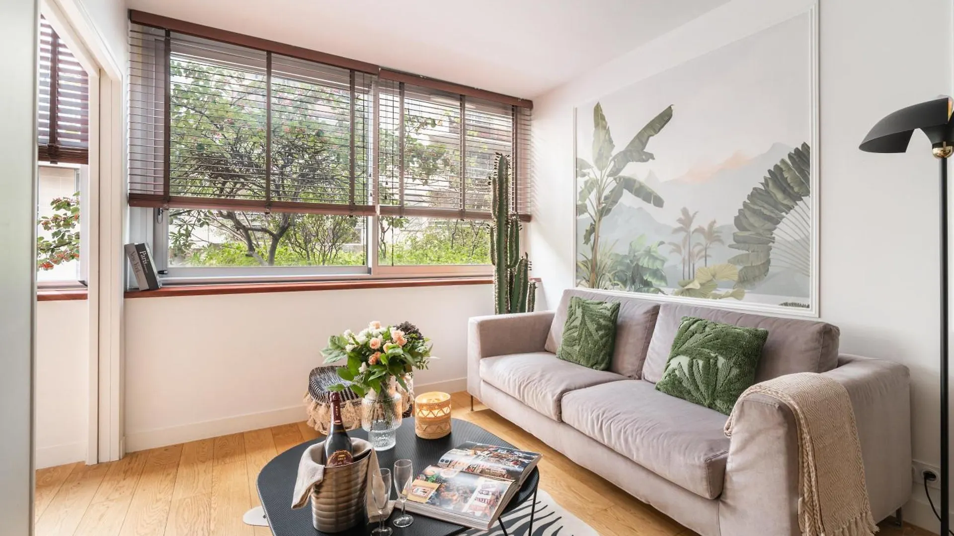 Sereners - Charming Serviced Apartments - Beaugrenelle Paryż