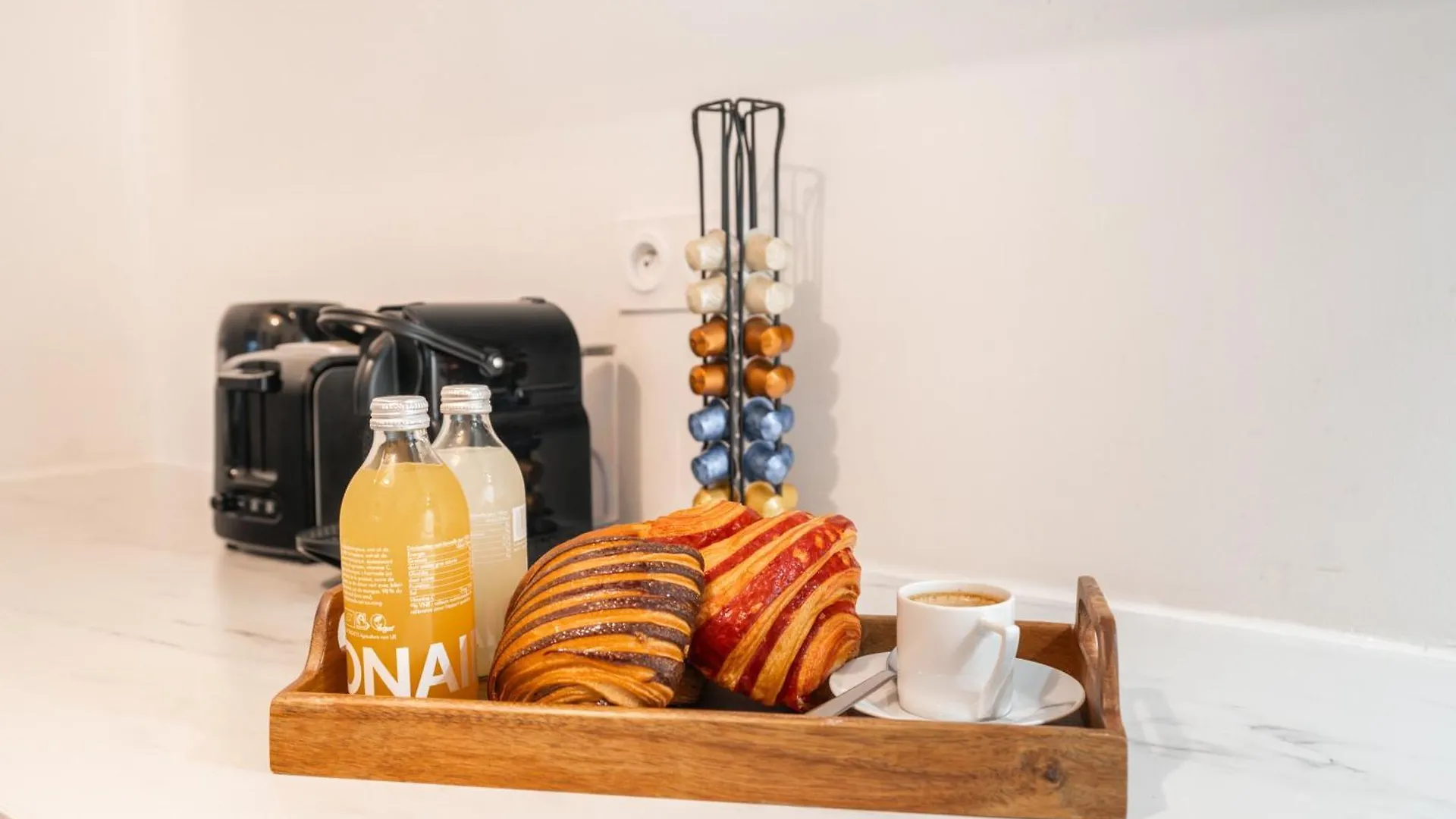 Sereners - Charming Serviced Apartments - Beaugrenelle Paryż