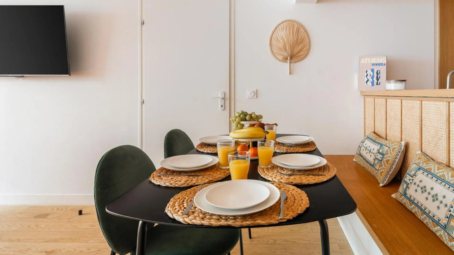 Sereners - Charming Serviced Apartments - Beaugrenelle Paryż