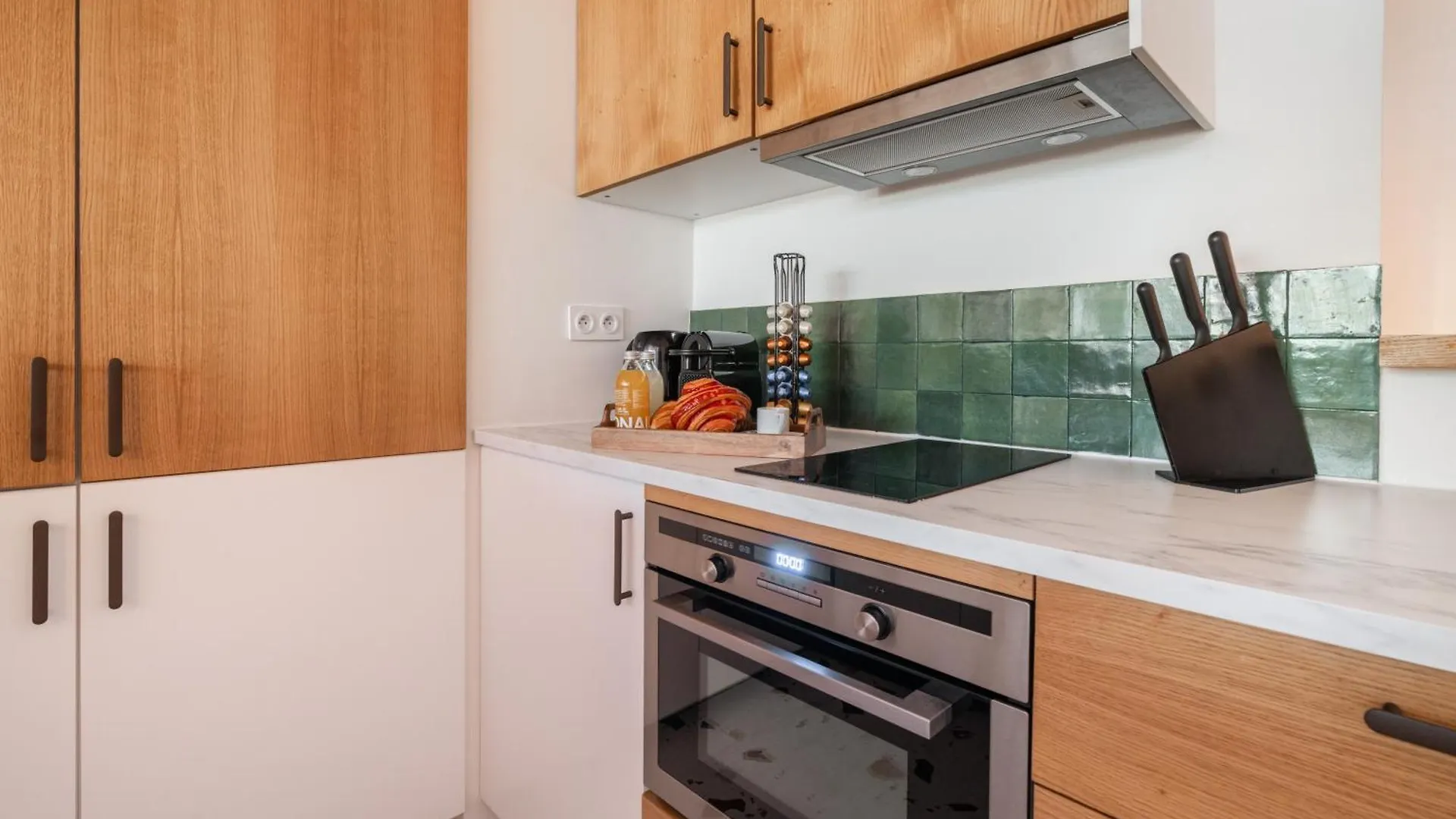 Sereners - Charming Serviced Apartments - Beaugrenelle Paryż